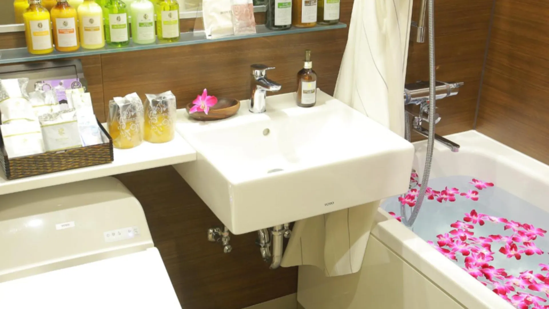 Hotel Petit Bali Garden Shin-Okubo (Adults Only) Токио