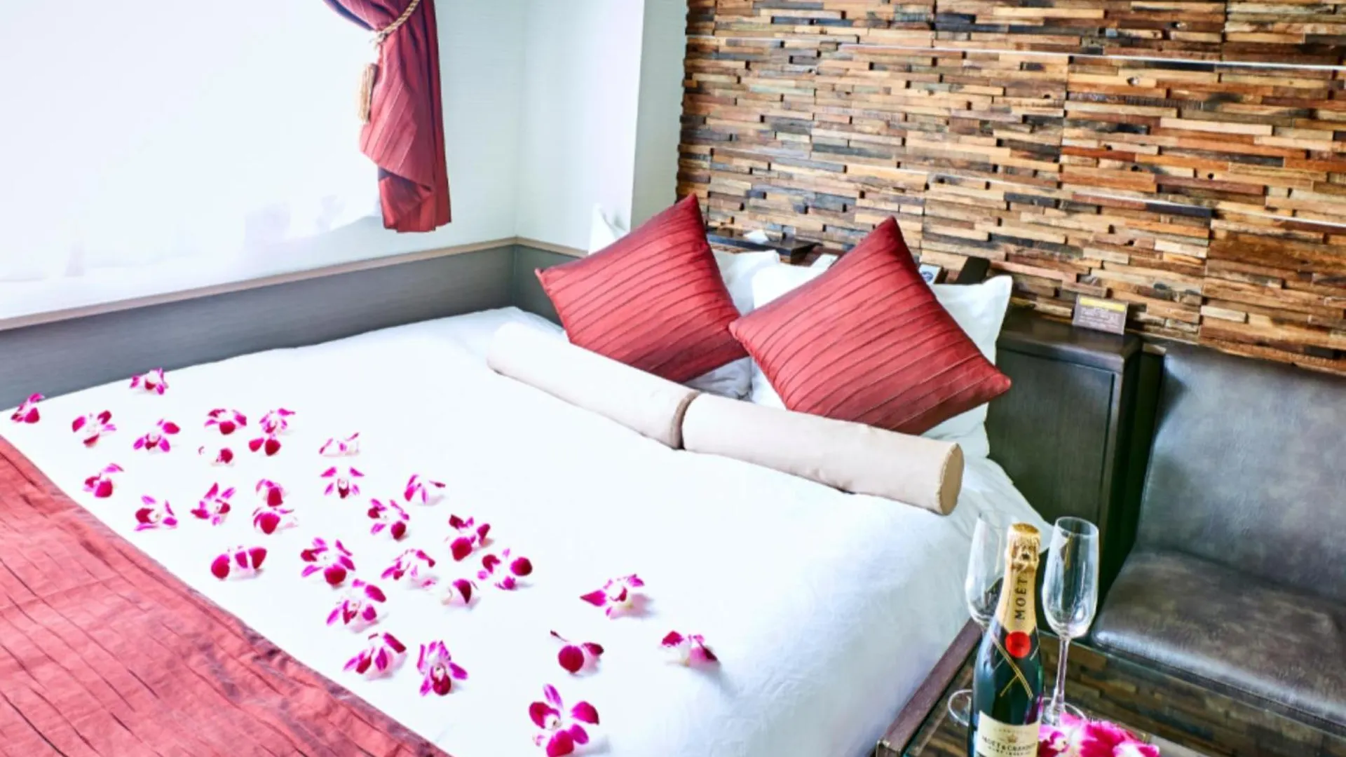 Hotel Petit Bali Garden Shin-Okubo (Adults Only) Токио