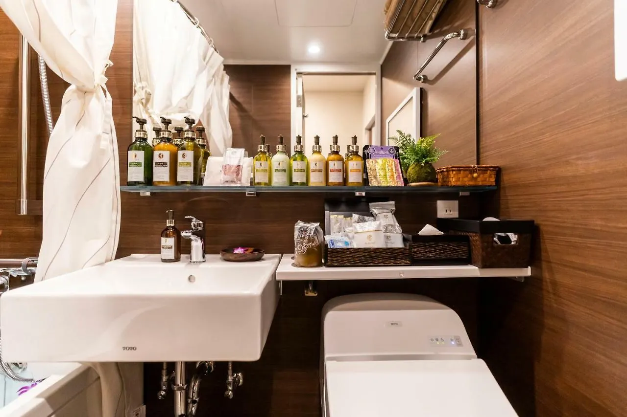 Hotel Petit Bali Garden Shin-Okubo (Adults Only) Токио