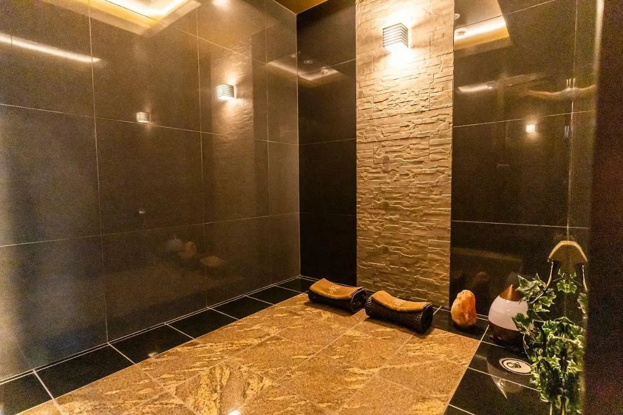 Hotel Petit Bali Garden Shin-Okubo (Adults Only) Токио